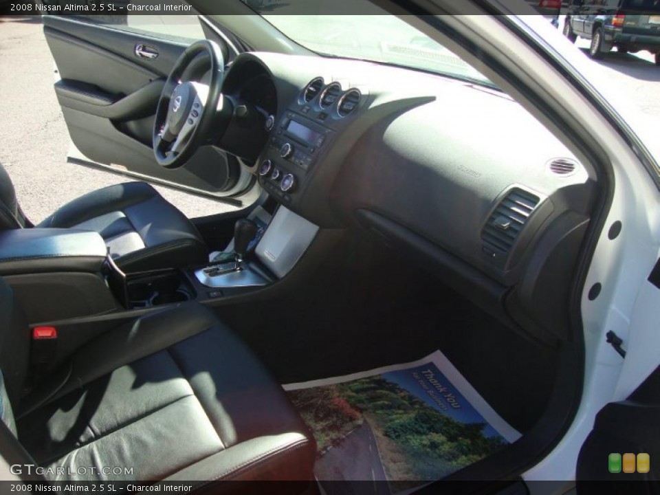Charcoal Interior Photo for the 2008 Nissan Altima 2.5 SL #39682155
