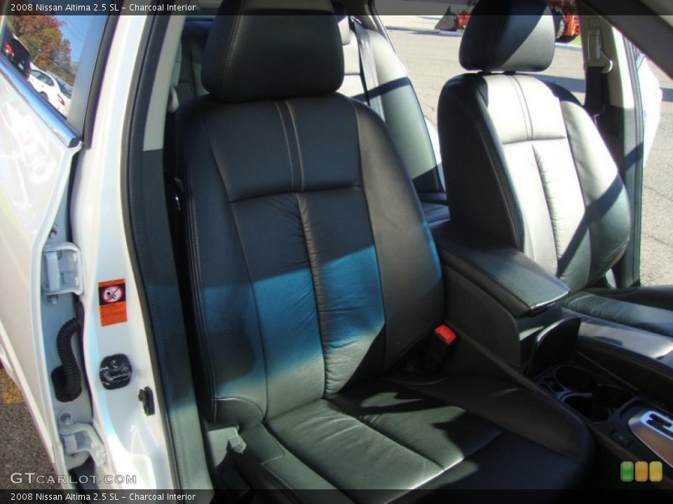 Charcoal Interior Photo for the 2008 Nissan Altima 2.5 SL #39682171