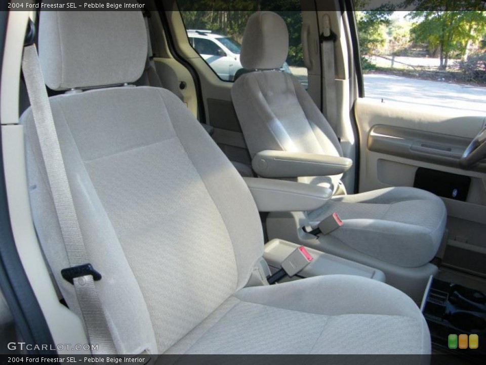 Pebble Beige Interior Photo for the 2004 Ford Freestar SEL #39683531