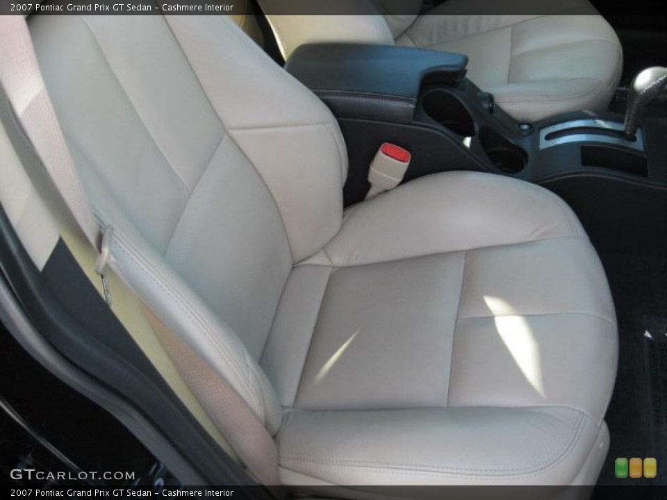 Cashmere Interior Photo for the 2007 Pontiac Grand Prix GT Sedan #39683955