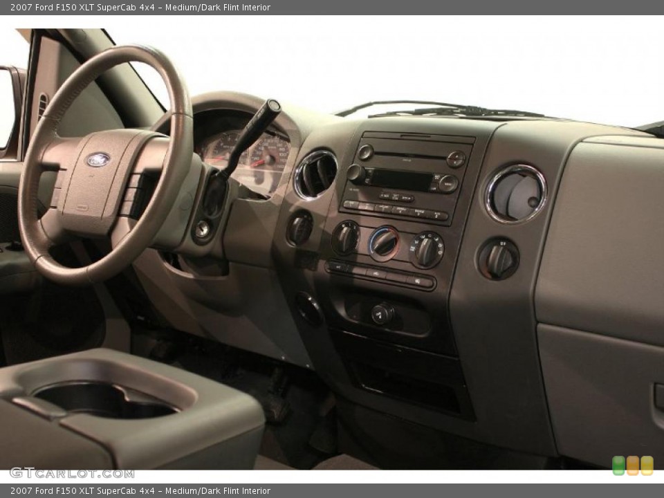 Medium/Dark Flint Interior Dashboard for the 2007 Ford F150 XLT SuperCab 4x4 #39685507