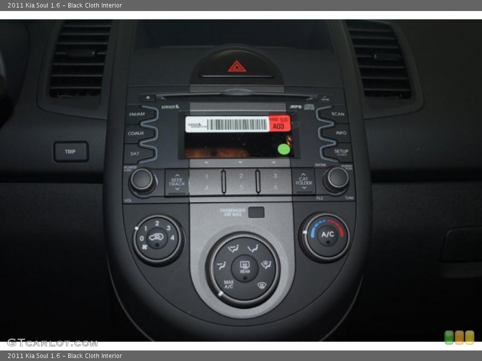 Black Cloth Interior Controls for the 2011 Kia Soul 1.6 #39687115