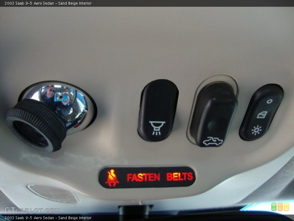 Sand Beige Interior Controls for the 2003 Saab 9-5 Aero Sedan #39690583