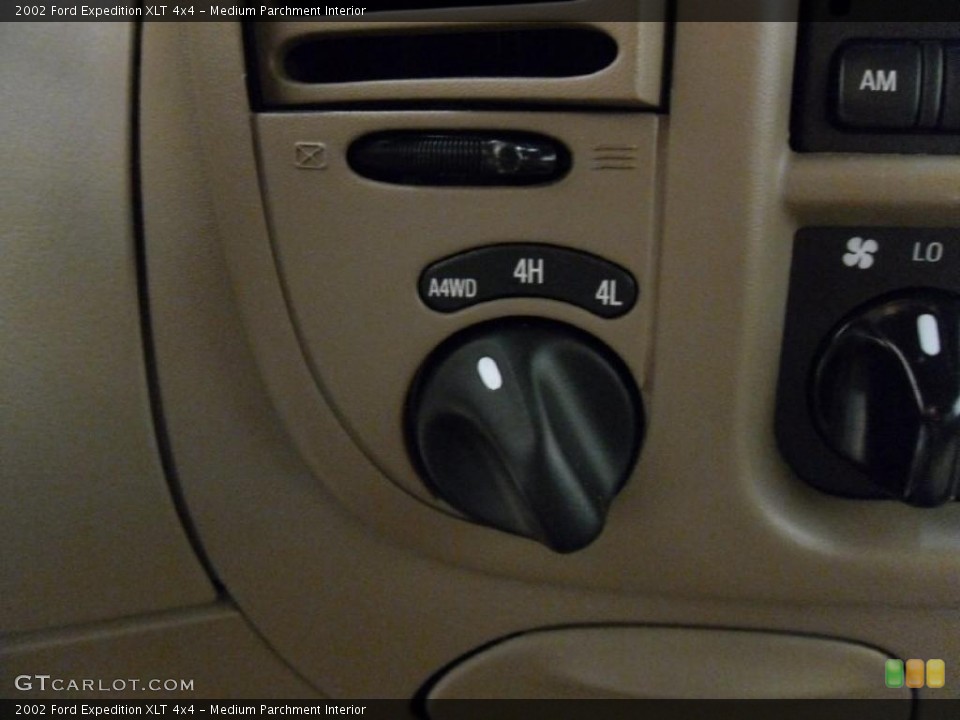 Medium Parchment Interior Controls for the 2002 Ford Expedition XLT 4x4 #39693595