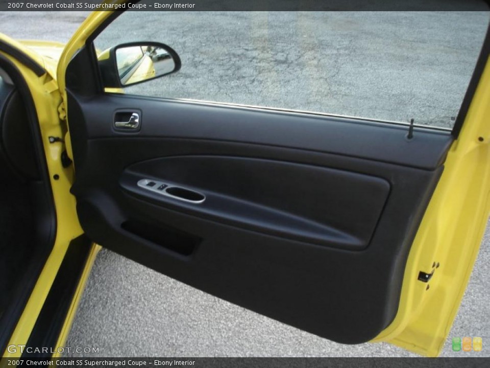 Ebony Interior Door Panel for the 2007 Chevrolet Cobalt SS Supercharged Coupe #39695031