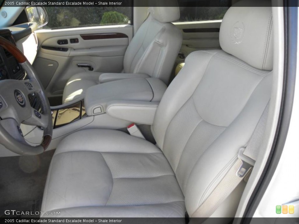 Shale Interior Photo for the 2005 Cadillac Escalade  #39697877