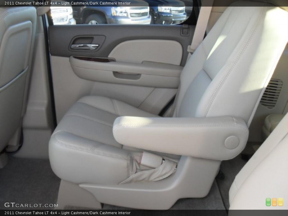 Light Cashmere/Dark Cashmere Interior Photo for the 2011 Chevrolet Tahoe LT 4x4 #39702827
