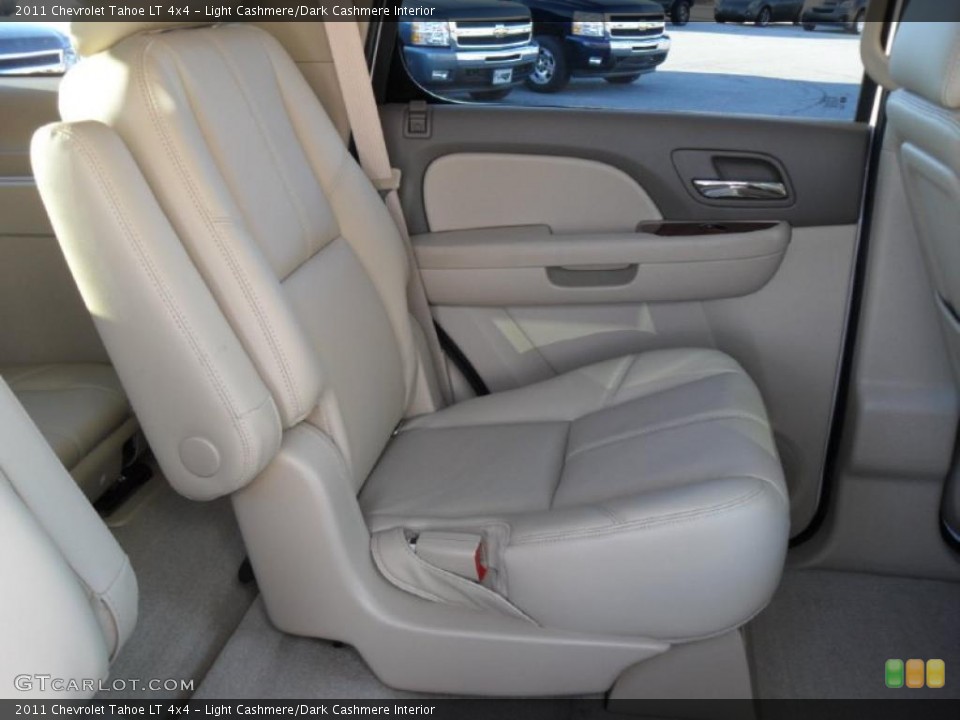 Light Cashmere/Dark Cashmere Interior Photo for the 2011 Chevrolet Tahoe LT 4x4 #39702911
