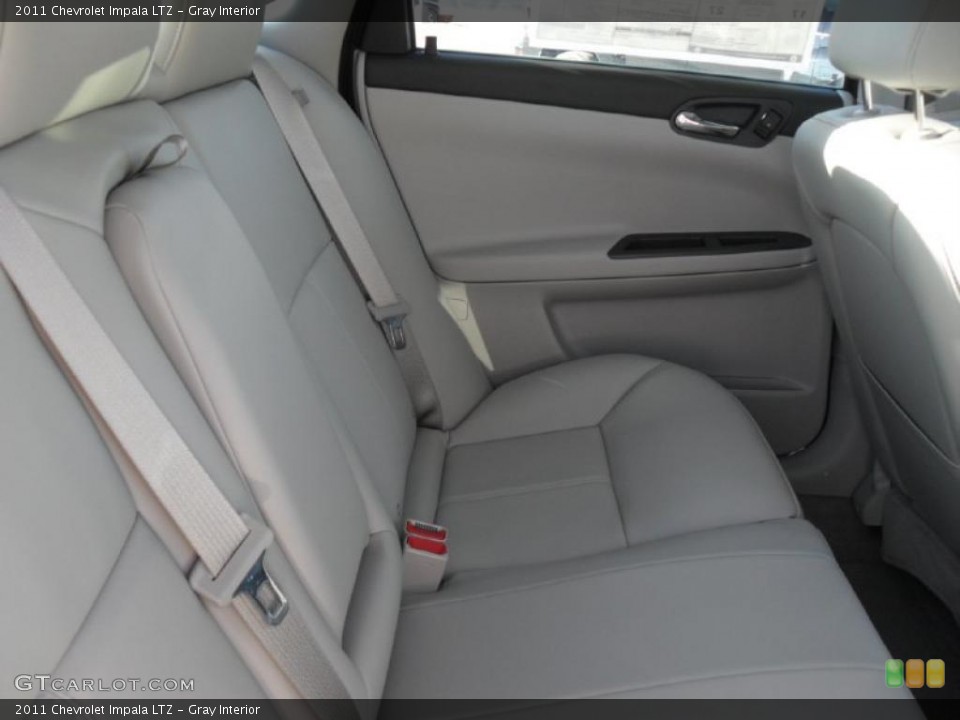 Gray Interior Photo for the 2011 Chevrolet Impala LTZ #39703267