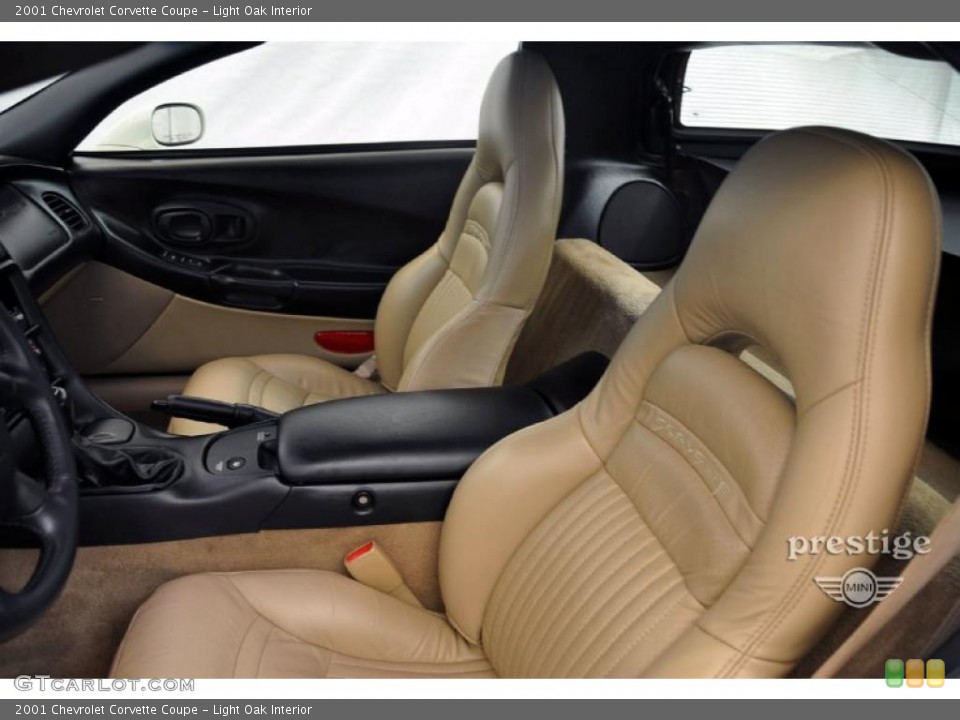 Light Oak Interior Photo for the 2001 Chevrolet Corvette Coupe #39703583