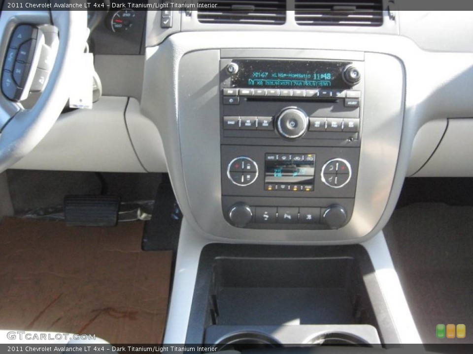Dark Titanium/Light Titanium Interior Controls for the 2011 Chevrolet Avalanche LT 4x4 #39707839