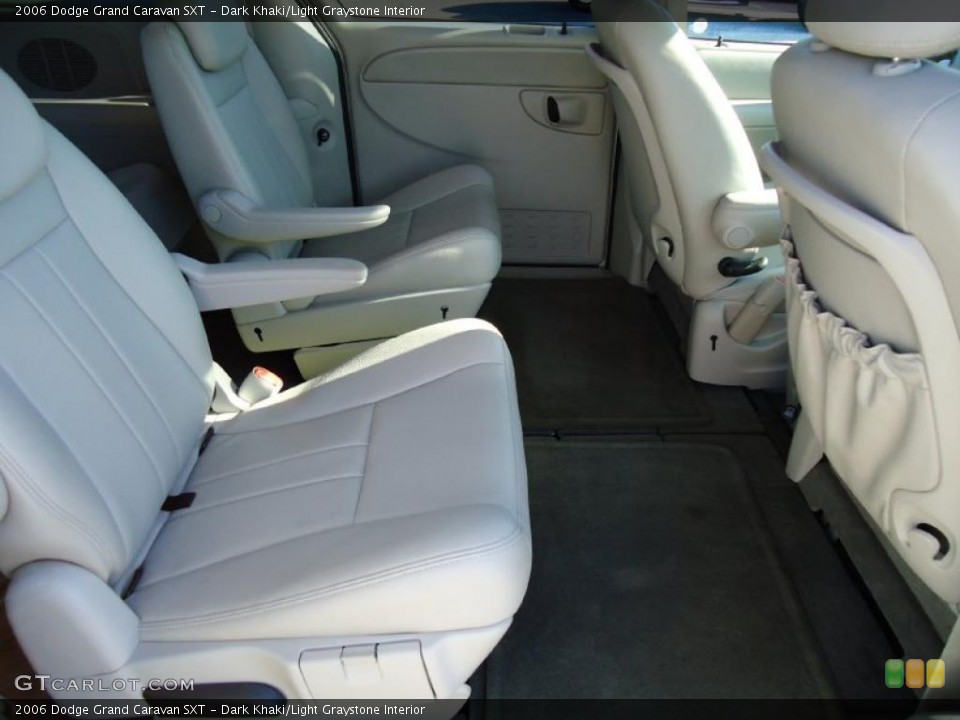 Dark Khaki/Light Graystone Interior Photo for the 2006 Dodge Grand Caravan SXT #39708819
