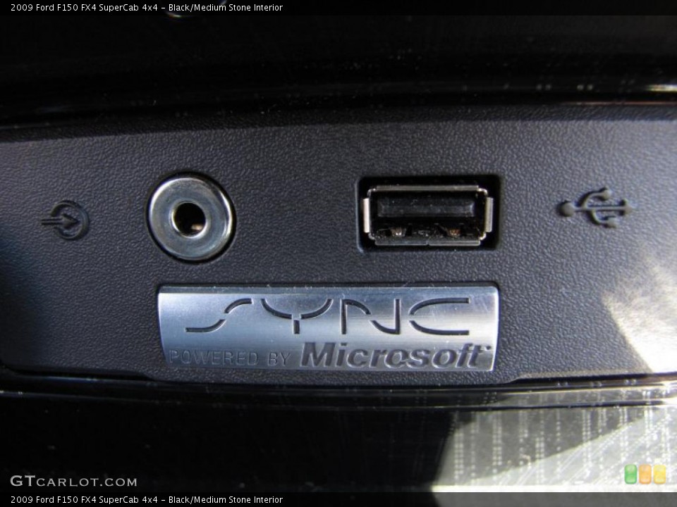 Black/Medium Stone Interior Controls for the 2009 Ford F150 FX4 SuperCab 4x4 #39717391