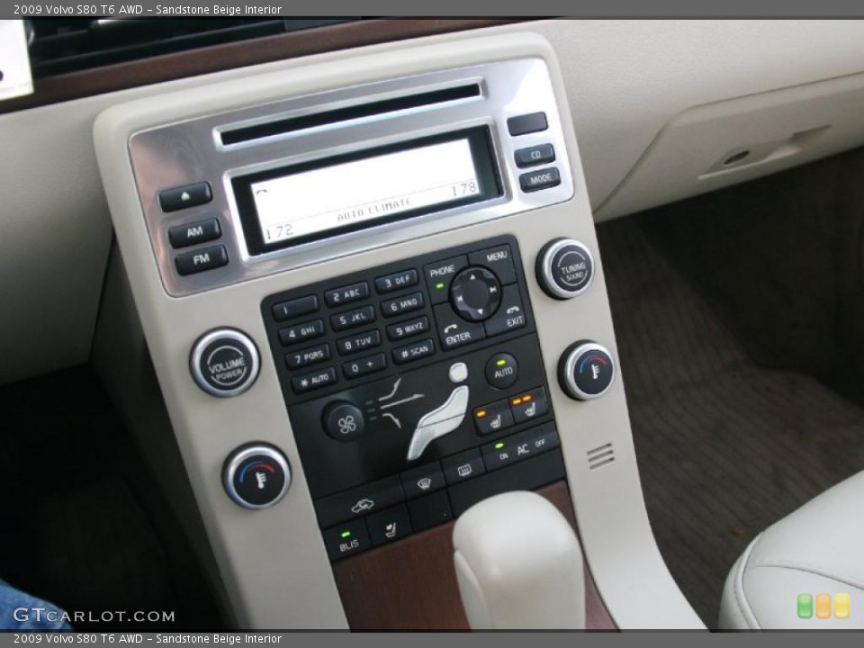 Sandstone Beige Interior Controls for the 2009 Volvo S80 T6 AWD #39718183