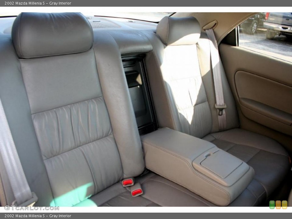 Gray Interior Photo for the 2002 Mazda Millenia S #39719467