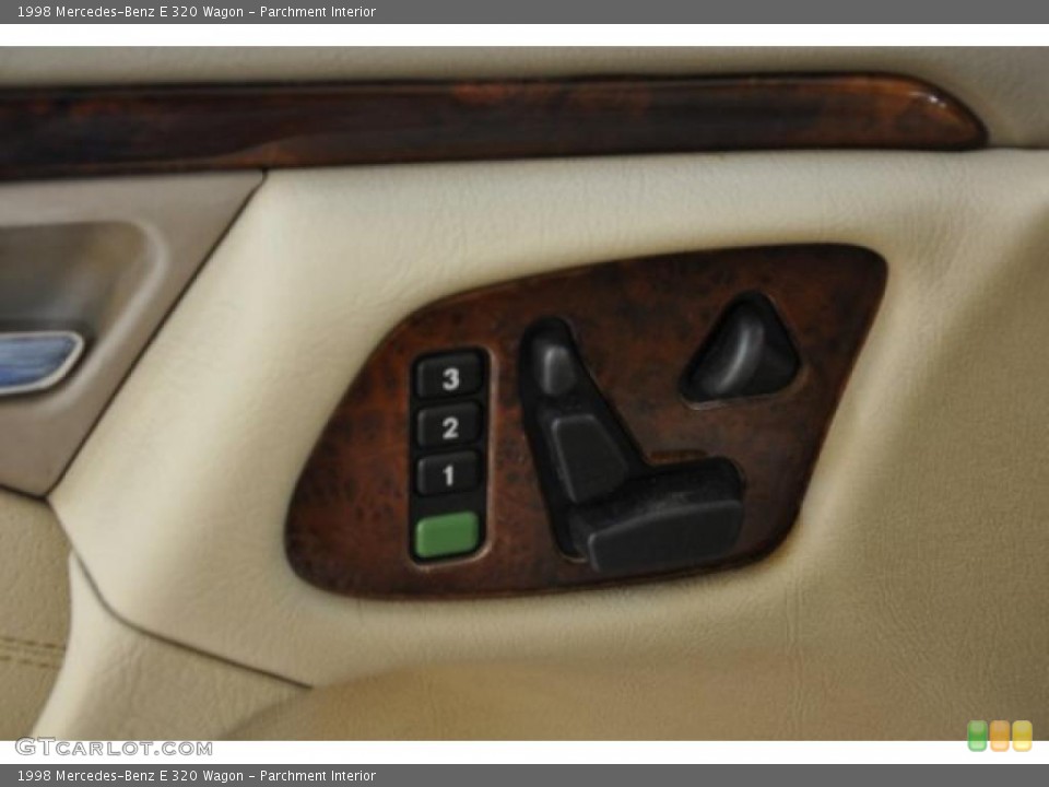 Parchment Interior Controls for the 1998 Mercedes-Benz E 320 Wagon #39720243