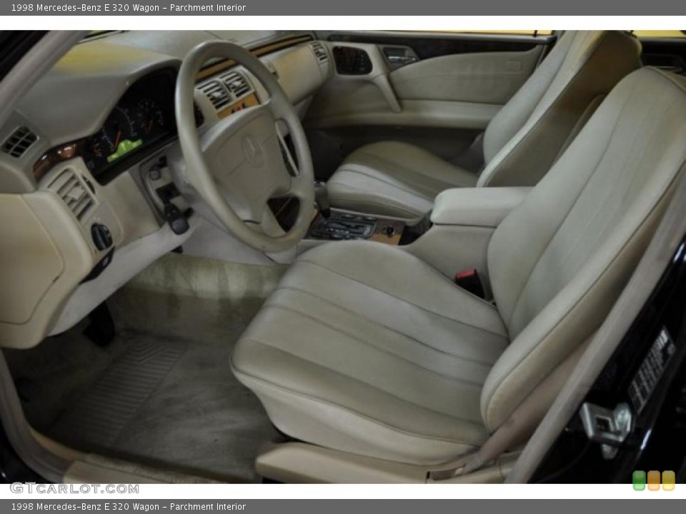 Parchment Interior Photo for the 1998 Mercedes-Benz E 320 Wagon #39720259
