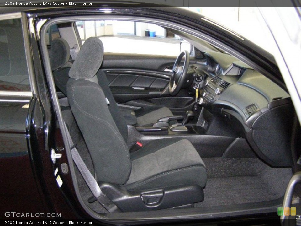 Black Interior Photo for the 2009 Honda Accord LX-S Coupe #39722587