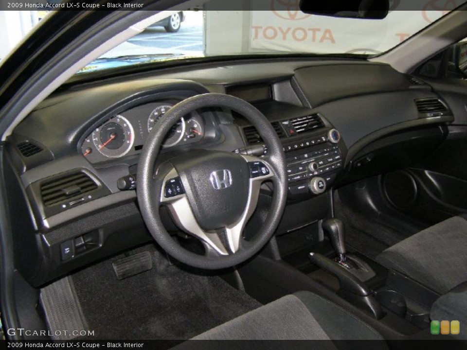 Black Interior Photo for the 2009 Honda Accord LX-S Coupe #39722651