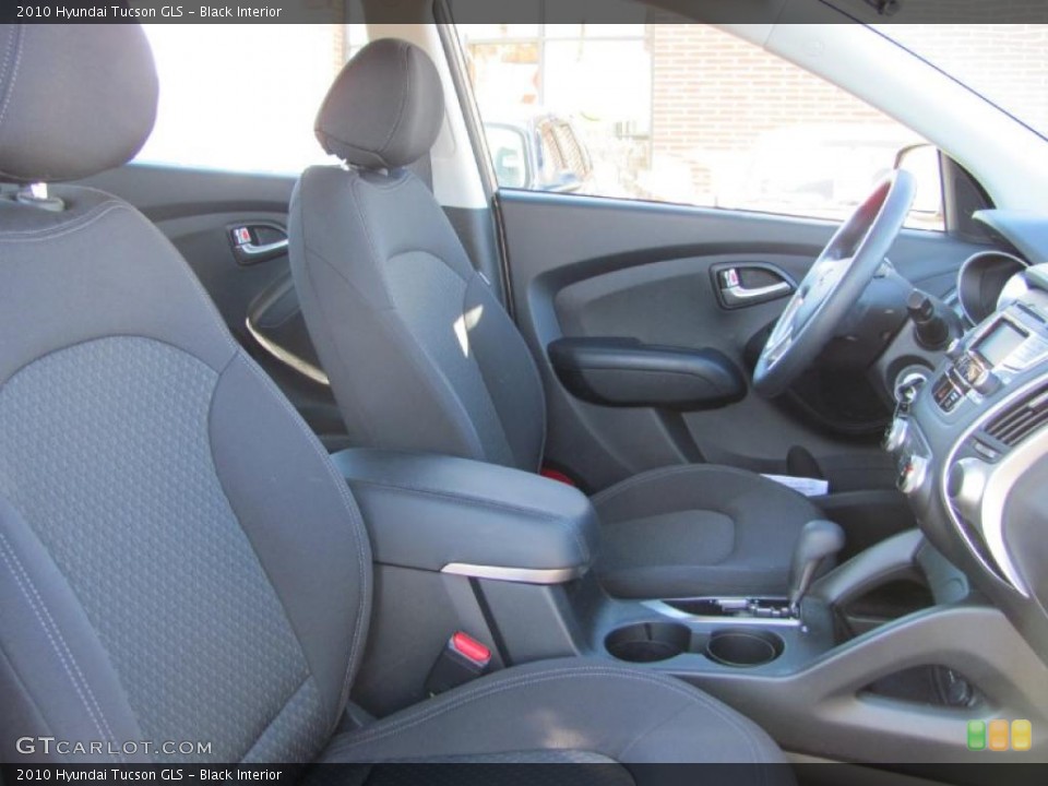 Black Interior Photo for the 2010 Hyundai Tucson GLS #39724983