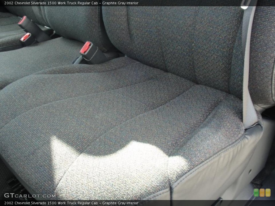 Graphite Gray Interior Photo for the 2002 Chevrolet Silverado 1500 Work Truck Regular Cab #39728067