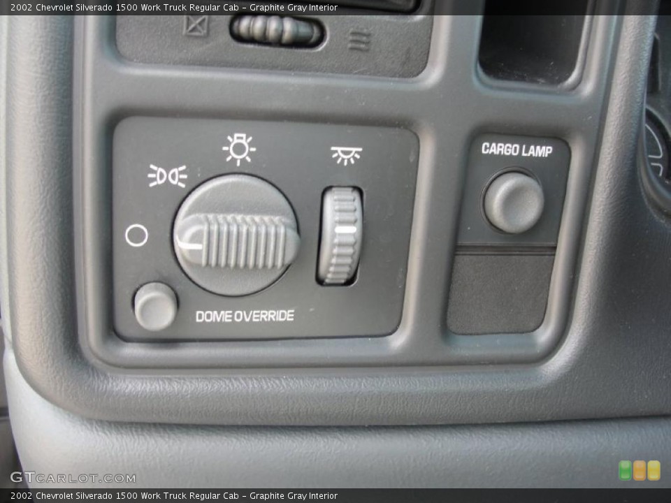 Graphite Gray Interior Controls for the 2002 Chevrolet Silverado 1500 Work Truck Regular Cab #39728231
