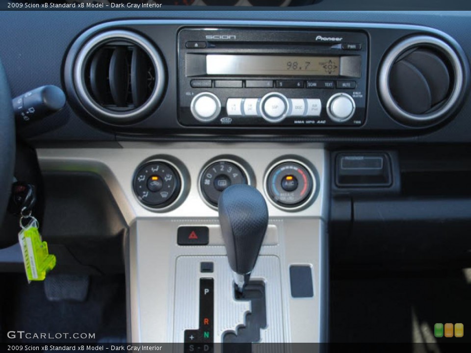 Dark Gray Interior Controls for the 2009 Scion xB  #39730609