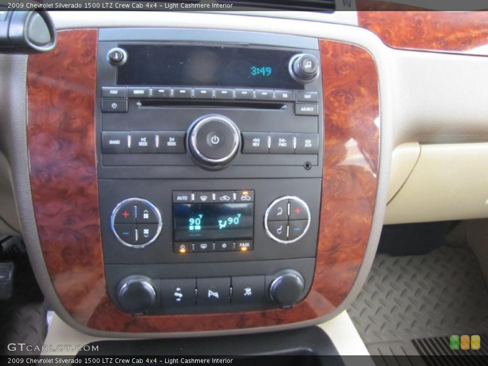 Light Cashmere Interior Controls for the 2009 Chevrolet Silverado 1500 LTZ Crew Cab 4x4 #39733236