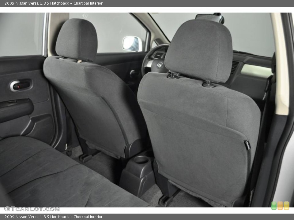 Charcoal Interior Photo for the 2009 Nissan Versa 1.8 S Hatchback #39734268