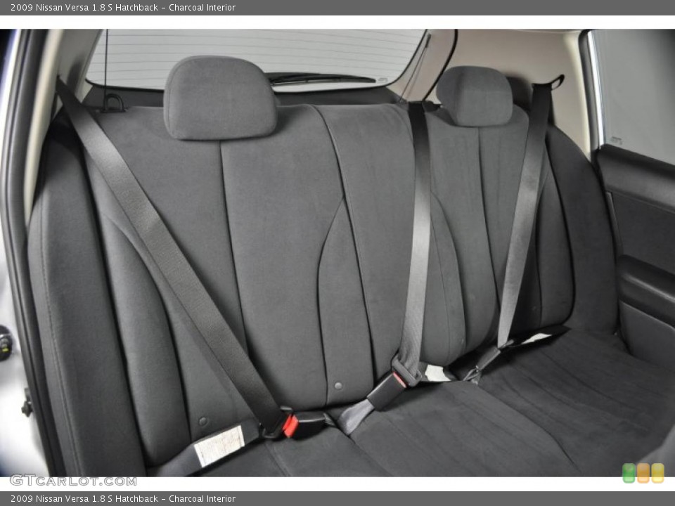 Charcoal Interior Photo for the 2009 Nissan Versa 1.8 S Hatchback #39734276