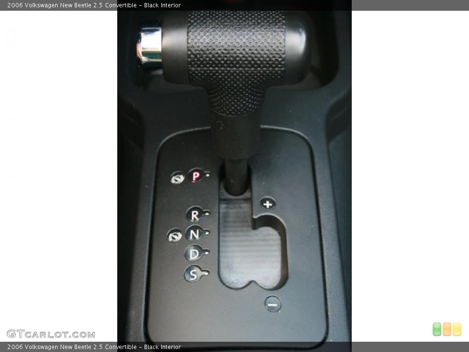 Black Interior Transmission for the 2006 Volkswagen New Beetle 2.5 Convertible #39738433