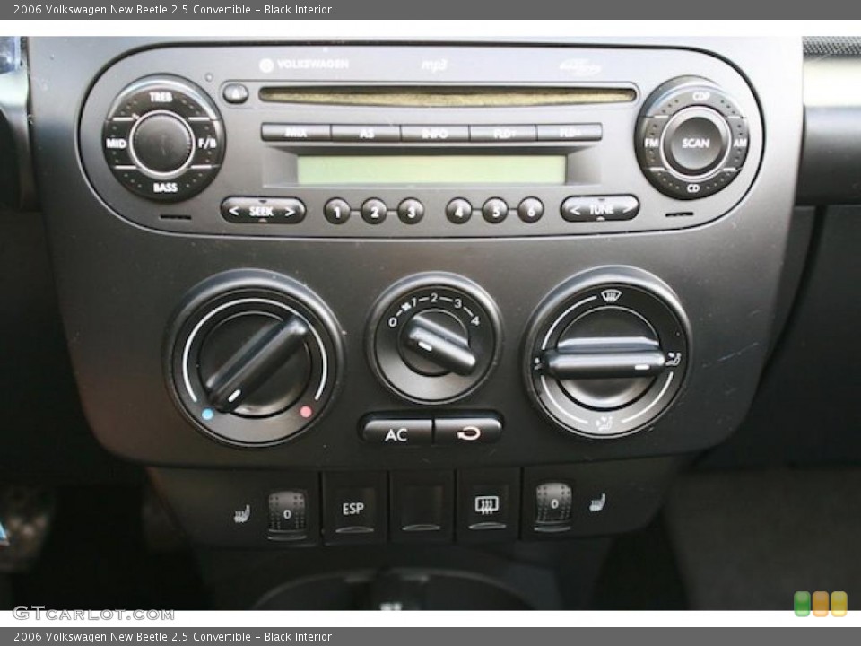 Black Interior Controls for the 2006 Volkswagen New Beetle 2.5 Convertible #39738593