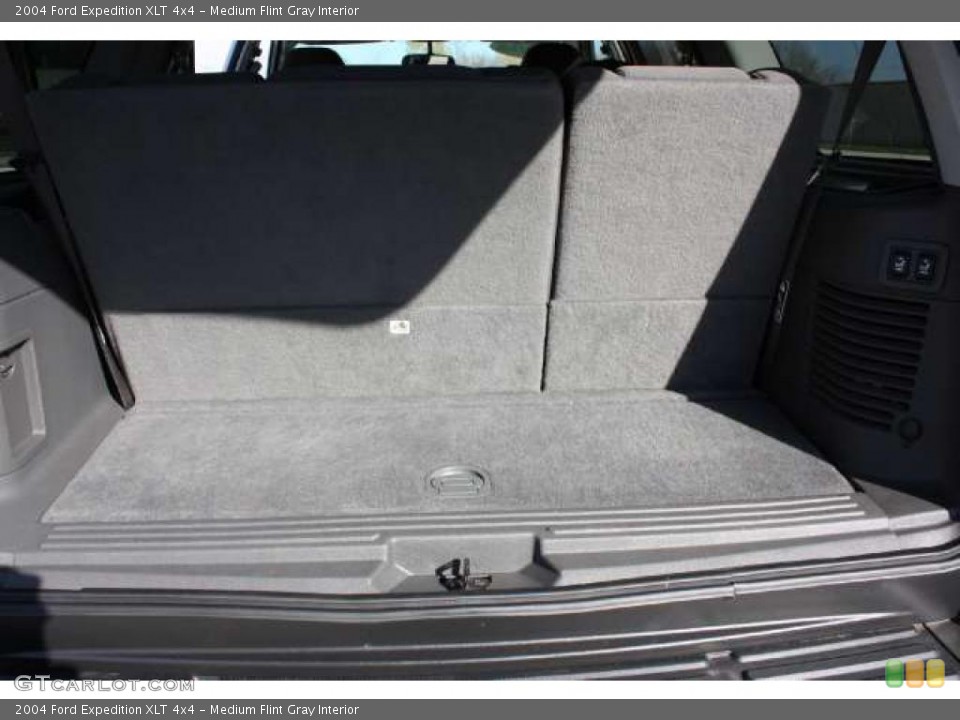 Medium Flint Gray Interior Trunk for the 2004 Ford Expedition XLT 4x4 #39745166