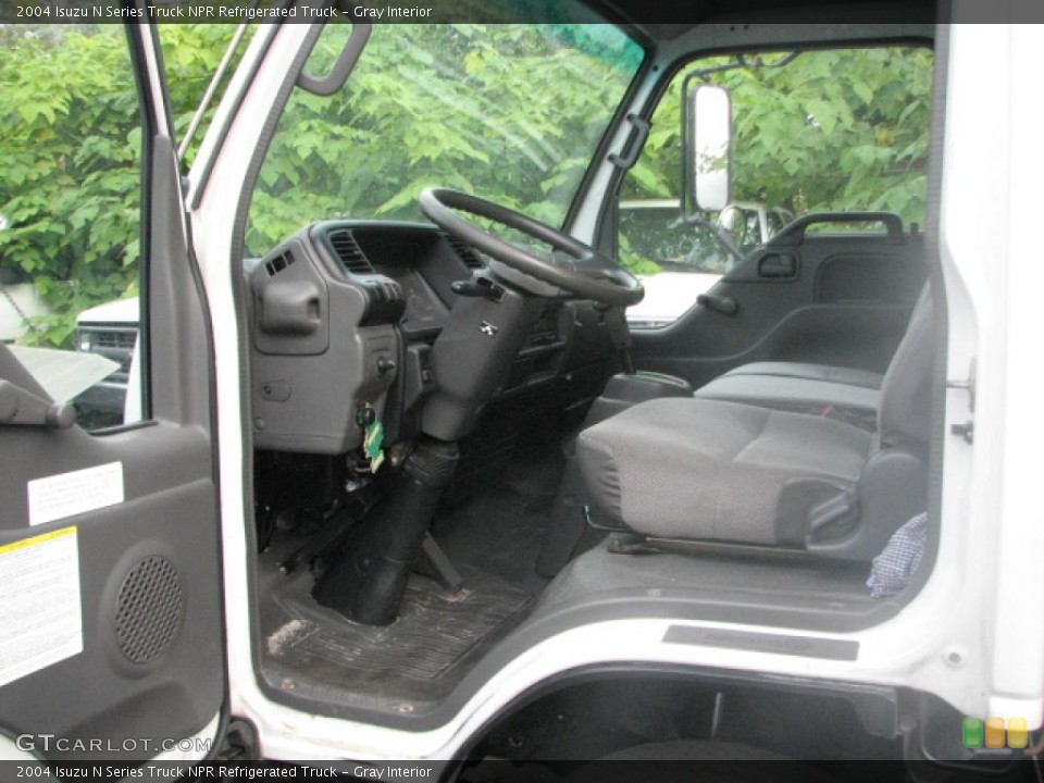 Gray Interior Photo for the 2004 Isuzu N Series Truck NPR Refrigerated Truck #39747926