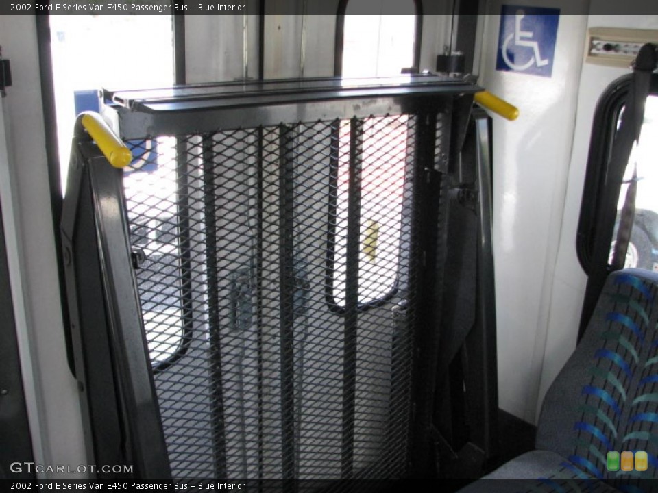 Blue Interior Photo for the 2002 Ford E Series Van E450 Passenger Bus #39751974