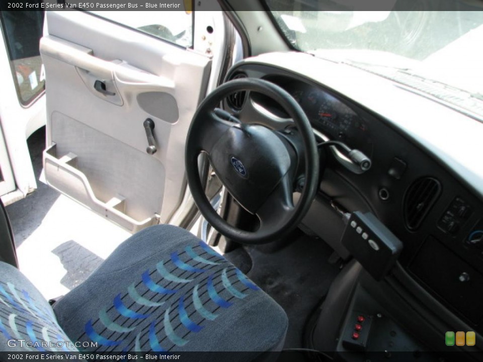 Blue Interior Photo for the 2002 Ford E Series Van E450 Passenger Bus #39752018