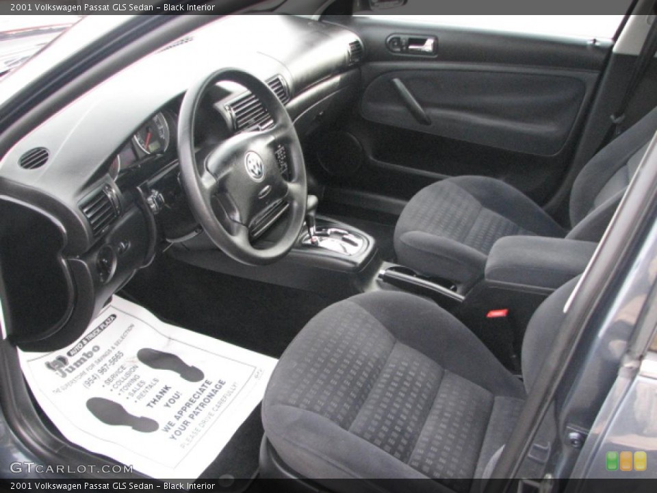 Black Interior Photo for the 2001 Volkswagen Passat GLS Sedan #39759246