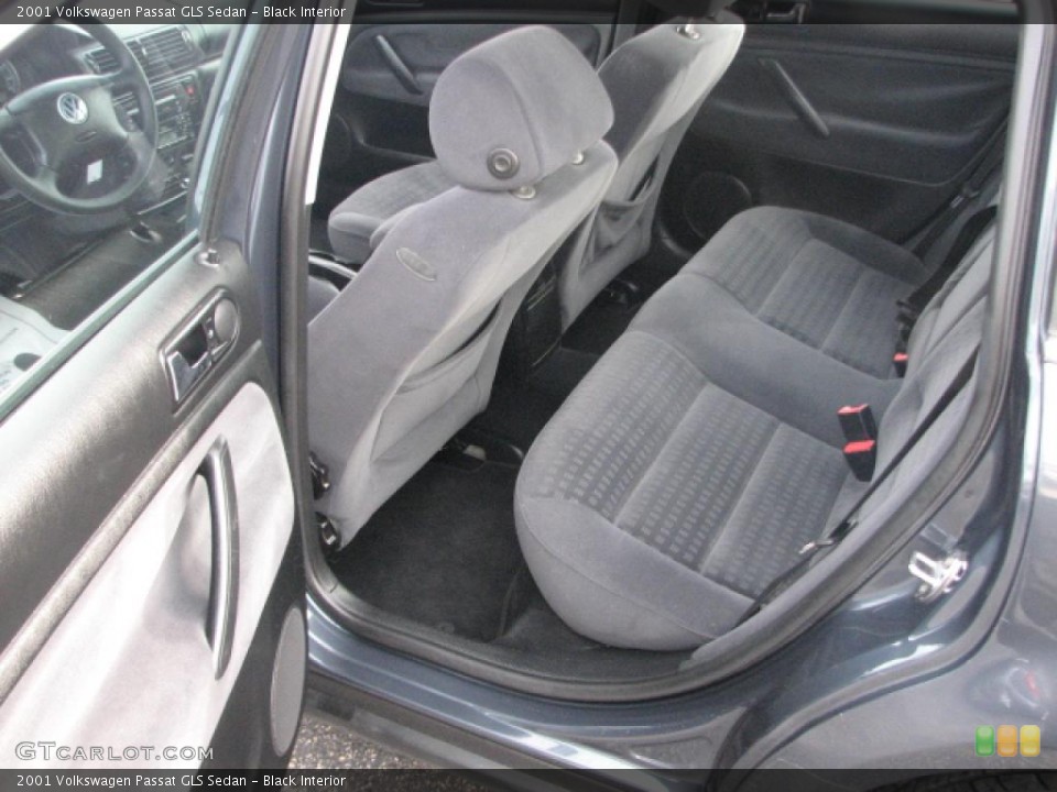Black Interior Photo for the 2001 Volkswagen Passat GLS Sedan #39759278