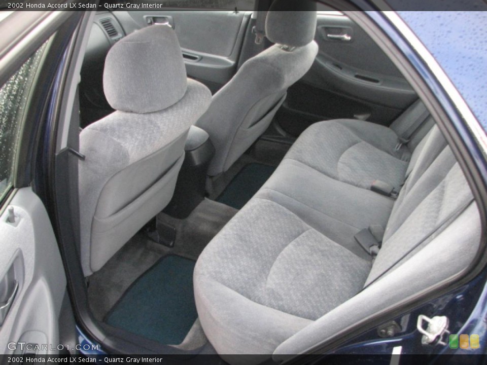 Quartz Gray Interior Photo for the 2002 Honda Accord LX Sedan #39759494