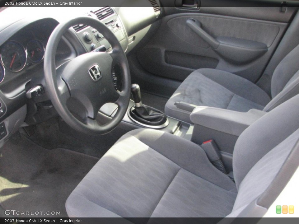 Gray Interior Photo for the 2003 Honda Civic LX Sedan #39760562
