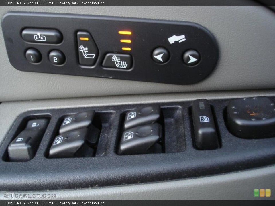 Pewter/Dark Pewter Interior Controls for the 2005 GMC Yukon XL SLT 4x4 #39761758