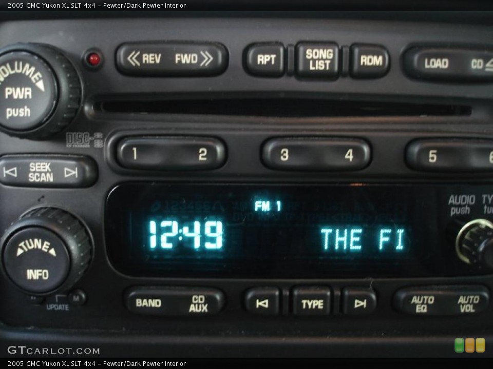 Pewter/Dark Pewter Interior Controls for the 2005 GMC Yukon XL SLT 4x4 #39761770