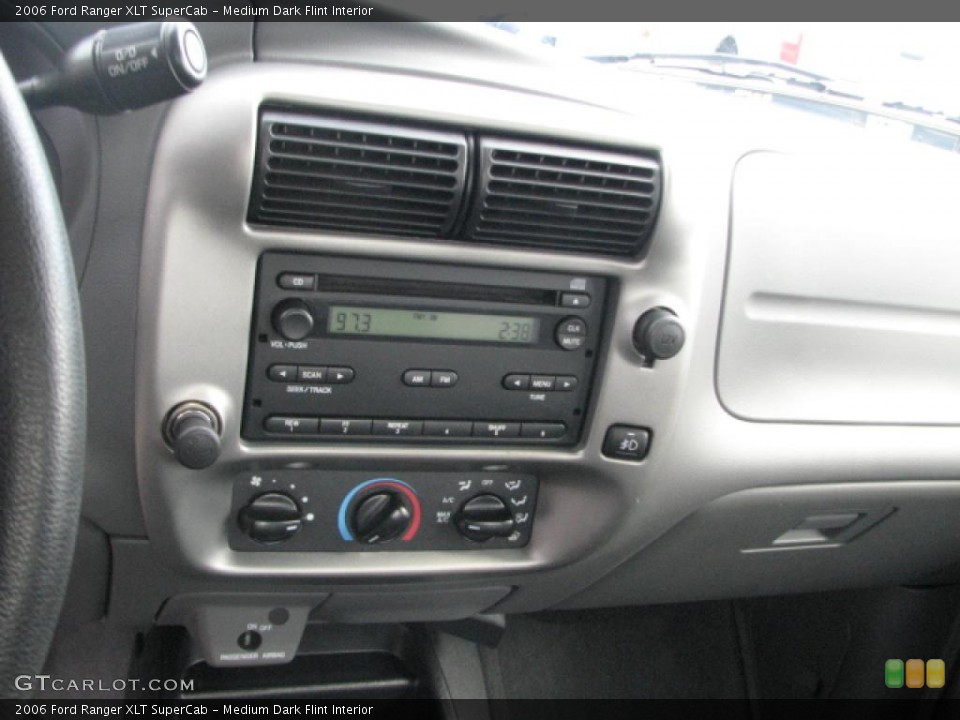 Medium Dark Flint Interior Controls for the 2006 Ford Ranger XLT SuperCab #39782046