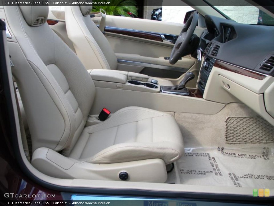 Almond/Mocha Interior Photo for the 2011 Mercedes-Benz E 550 Cabriolet #39783010