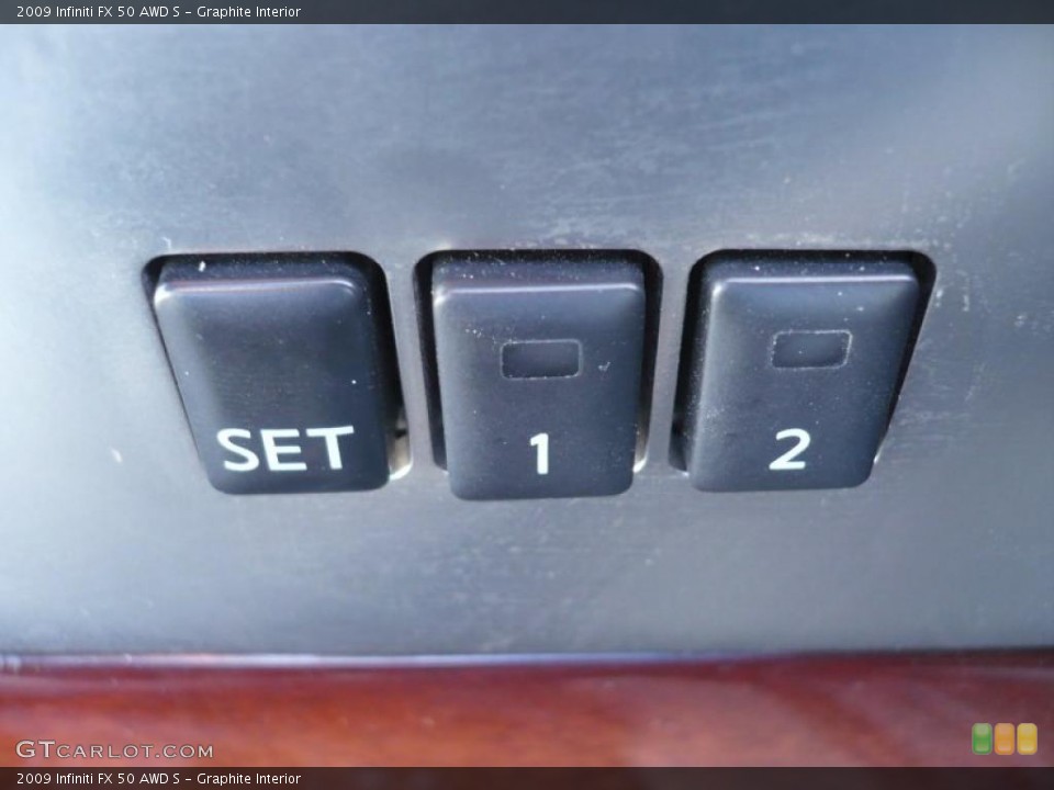 Graphite Interior Controls for the 2009 Infiniti FX 50 AWD S #39784262