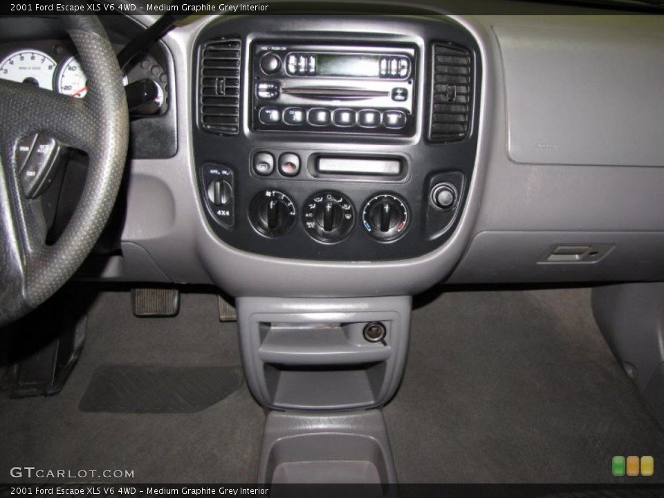 Medium Graphite Grey Interior Controls for the 2001 Ford Escape XLS V6 4WD #39788462