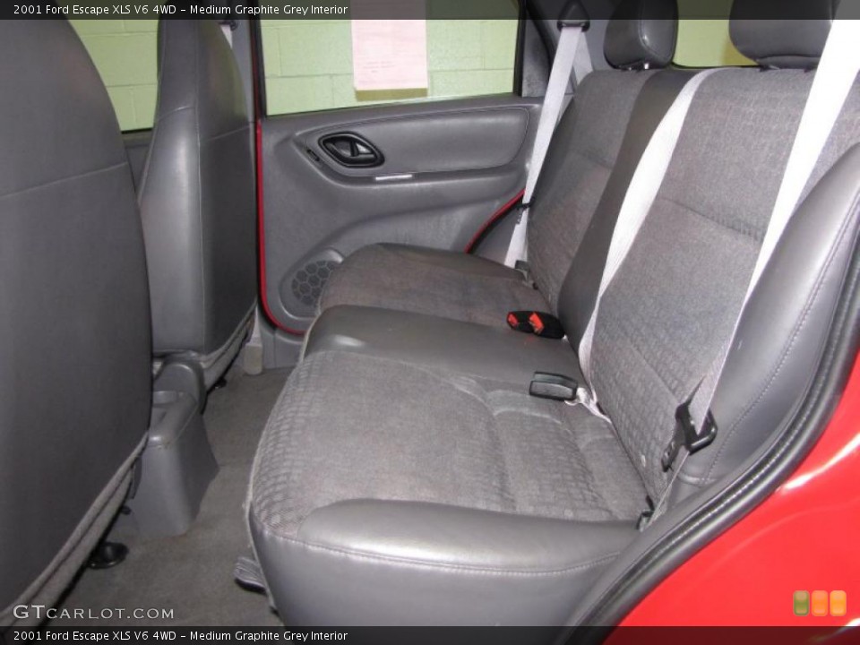 Medium Graphite Grey Interior Photo for the 2001 Ford Escape XLS V6 4WD #39788506