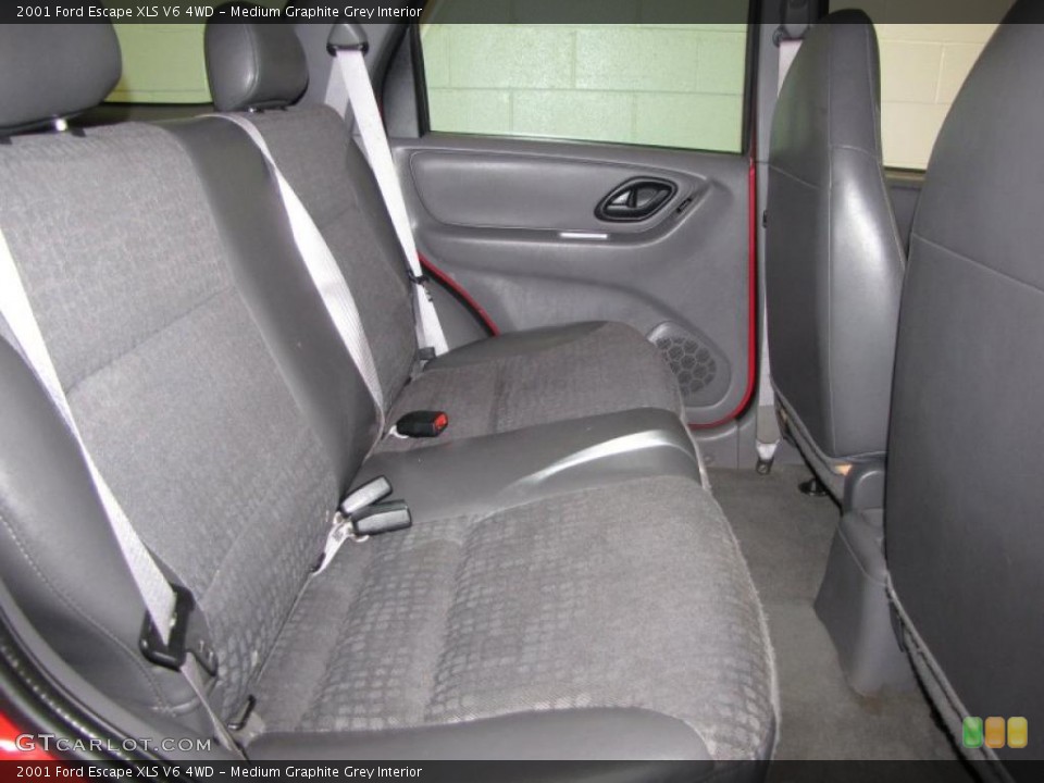 Medium Graphite Grey Interior Photo for the 2001 Ford Escape XLS V6 4WD #39788538