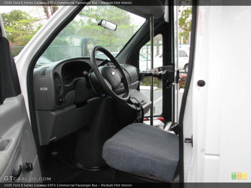 Medium Flint Interior Photo for the 2005 Ford E Series Cutaway E450 Commercial Passenger Bus #39790658