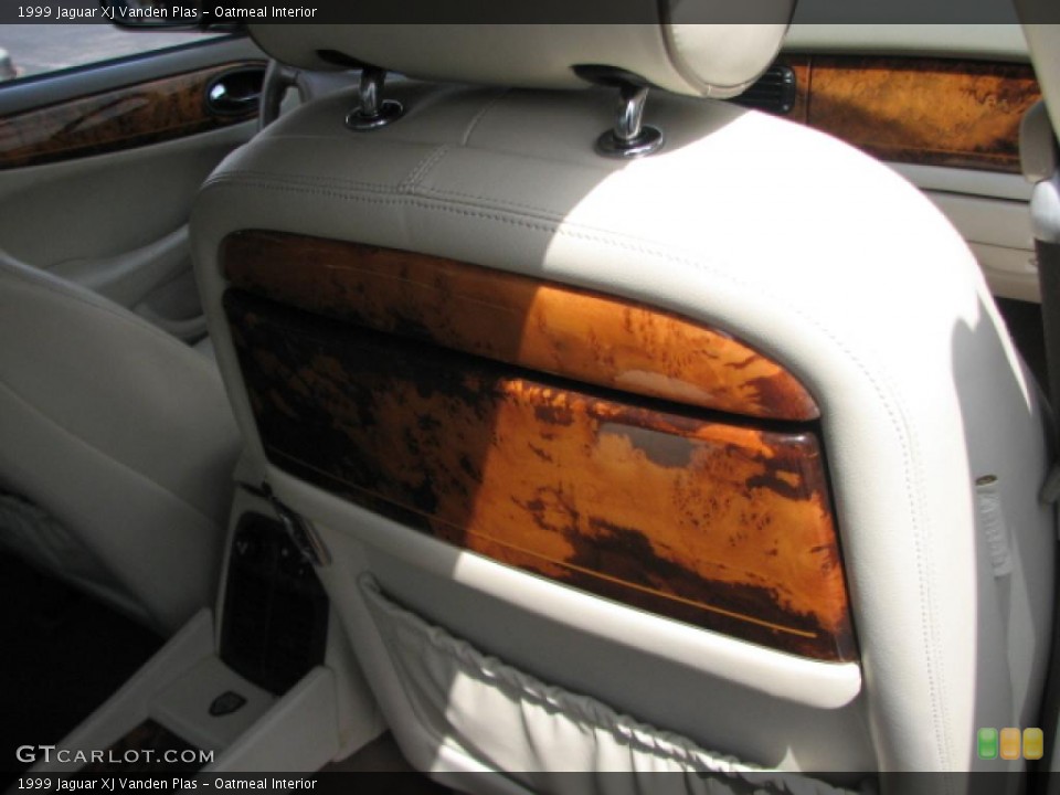 Oatmeal Interior Photo for the 1999 Jaguar XJ Vanden Plas #39808277
